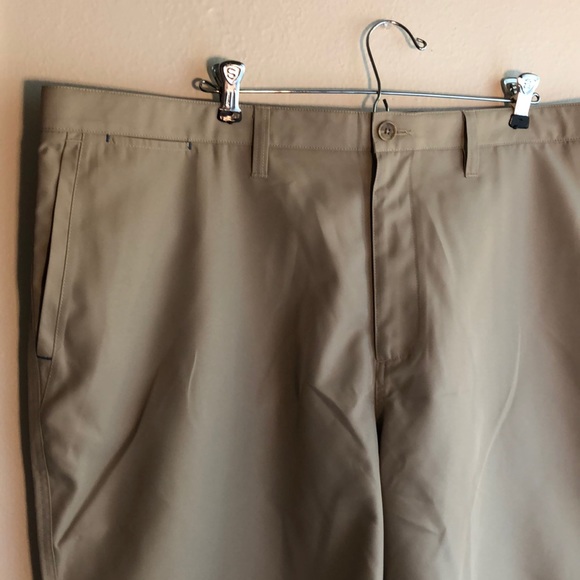 NWT Seapointe athletic/casual shorts Khaki 44 - Picture 2 of 6